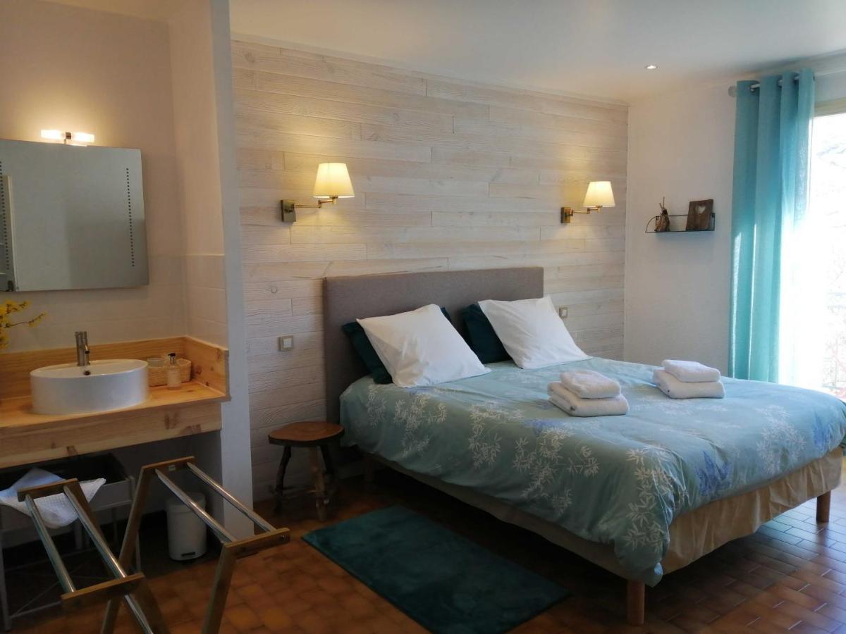 Alabrena Bed and Breakfast Feneyrols Buitenkant foto