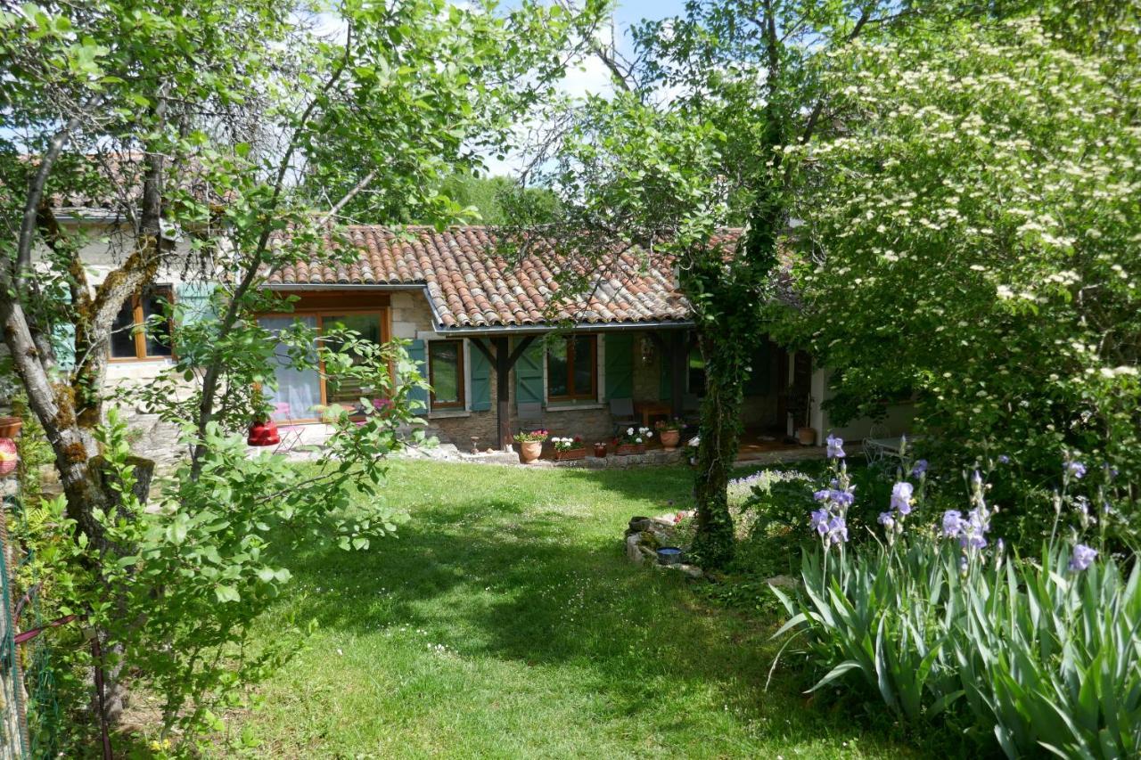 Alabrena Bed and Breakfast Feneyrols Buitenkant foto